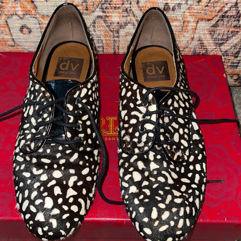 Real fun flats made out of real calf fur used about 3-4 times